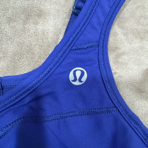 lululemon athletica Vibrant Blue Bra - Picture 3 of 6